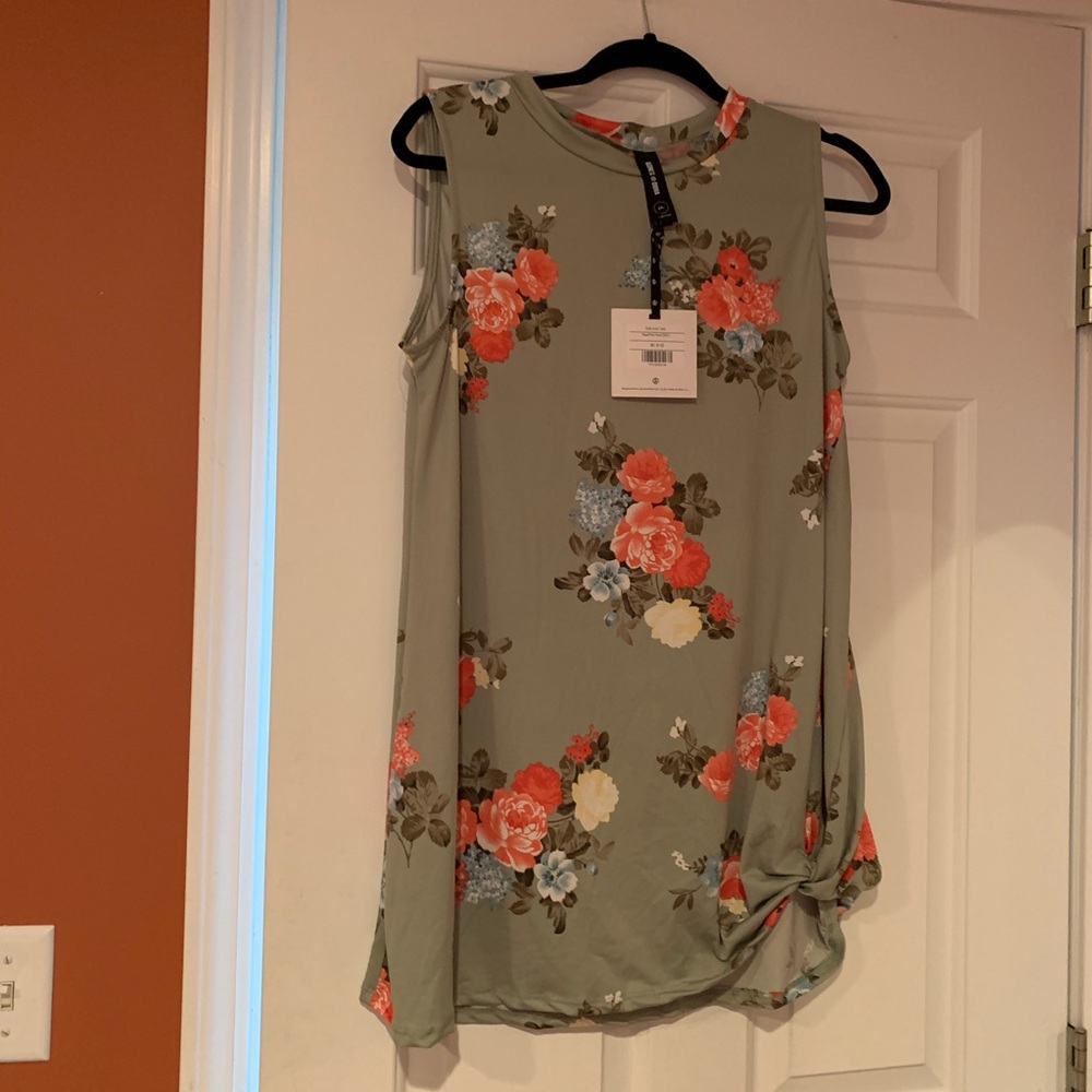 Agnes & Dora side knot tank size medium
